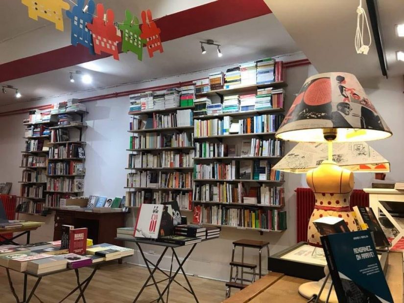 Le café-librairie Chez Josette : un modèle de solidarité