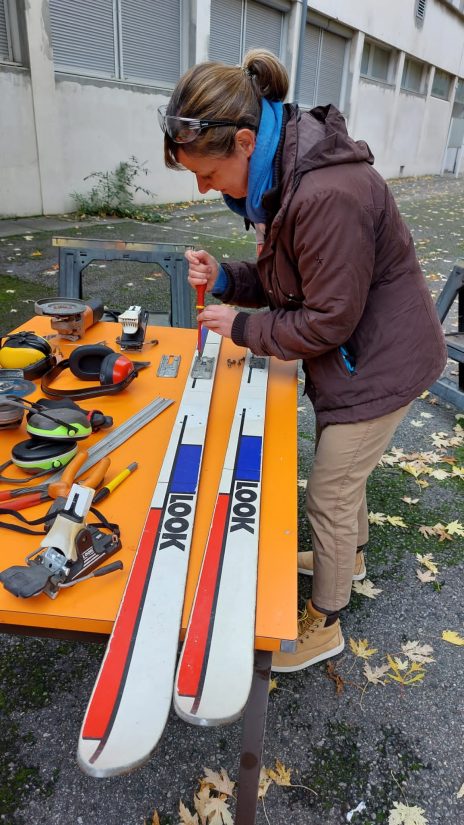Revaloriser de vieux skis pour en faire du mobilier design ! 3